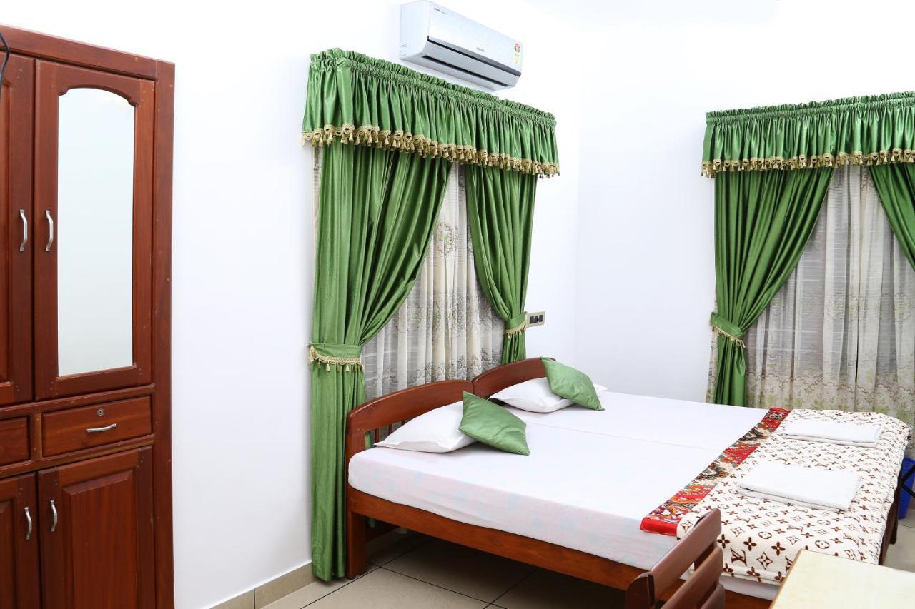 Kevins Placid Homestay Kochi Exterior photo